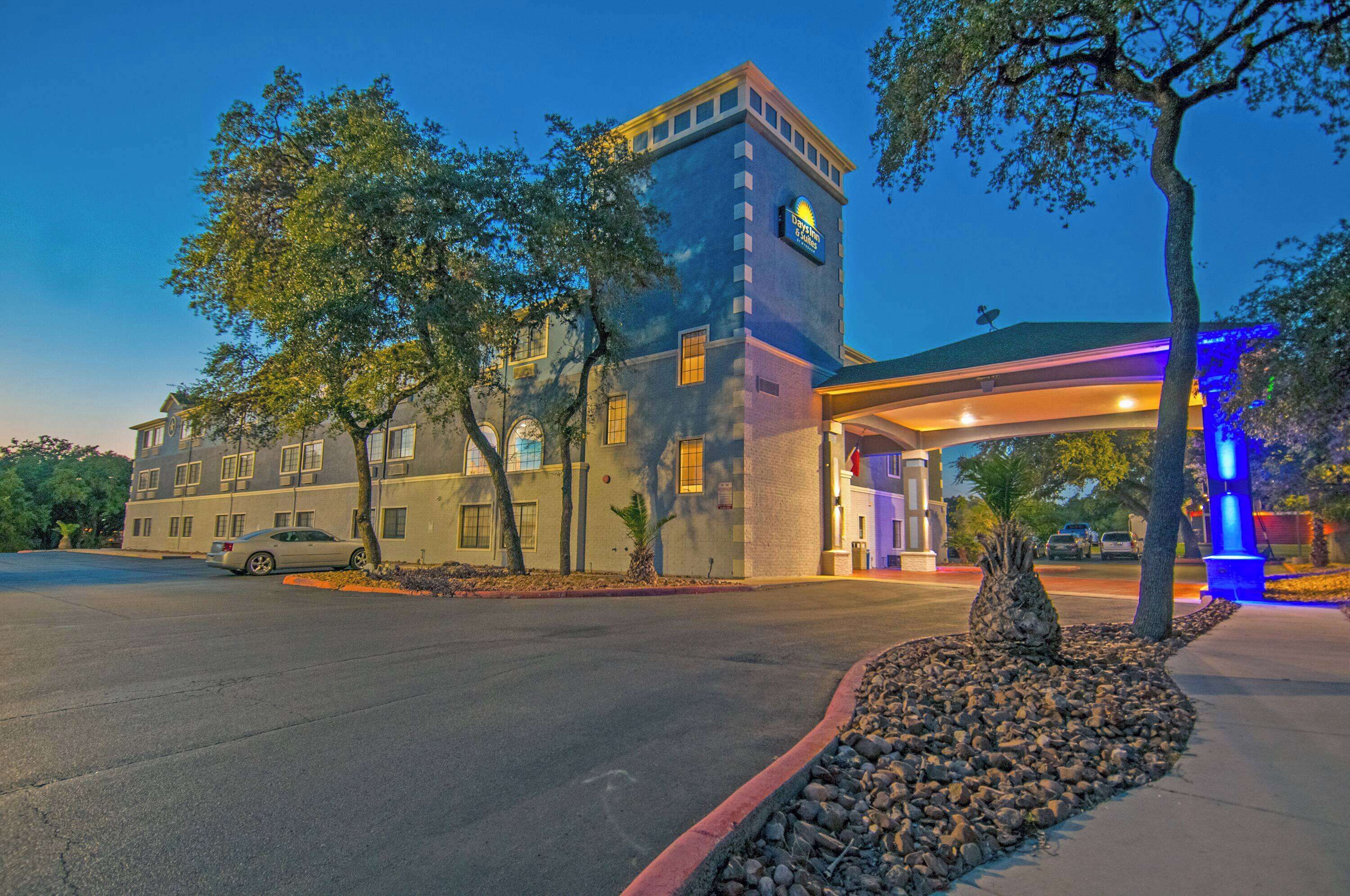 Foto - Days Inn & Suites by Wyndham San Antonio North/Stone Oak