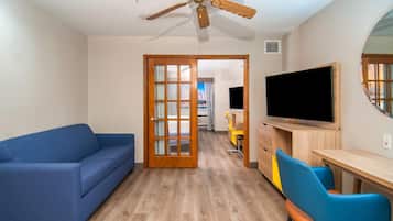 Suite, 1 Bedroom, Non Smoking (1 King Bed) | Premium bedding, down comforters, memory foam beds, in-room safe