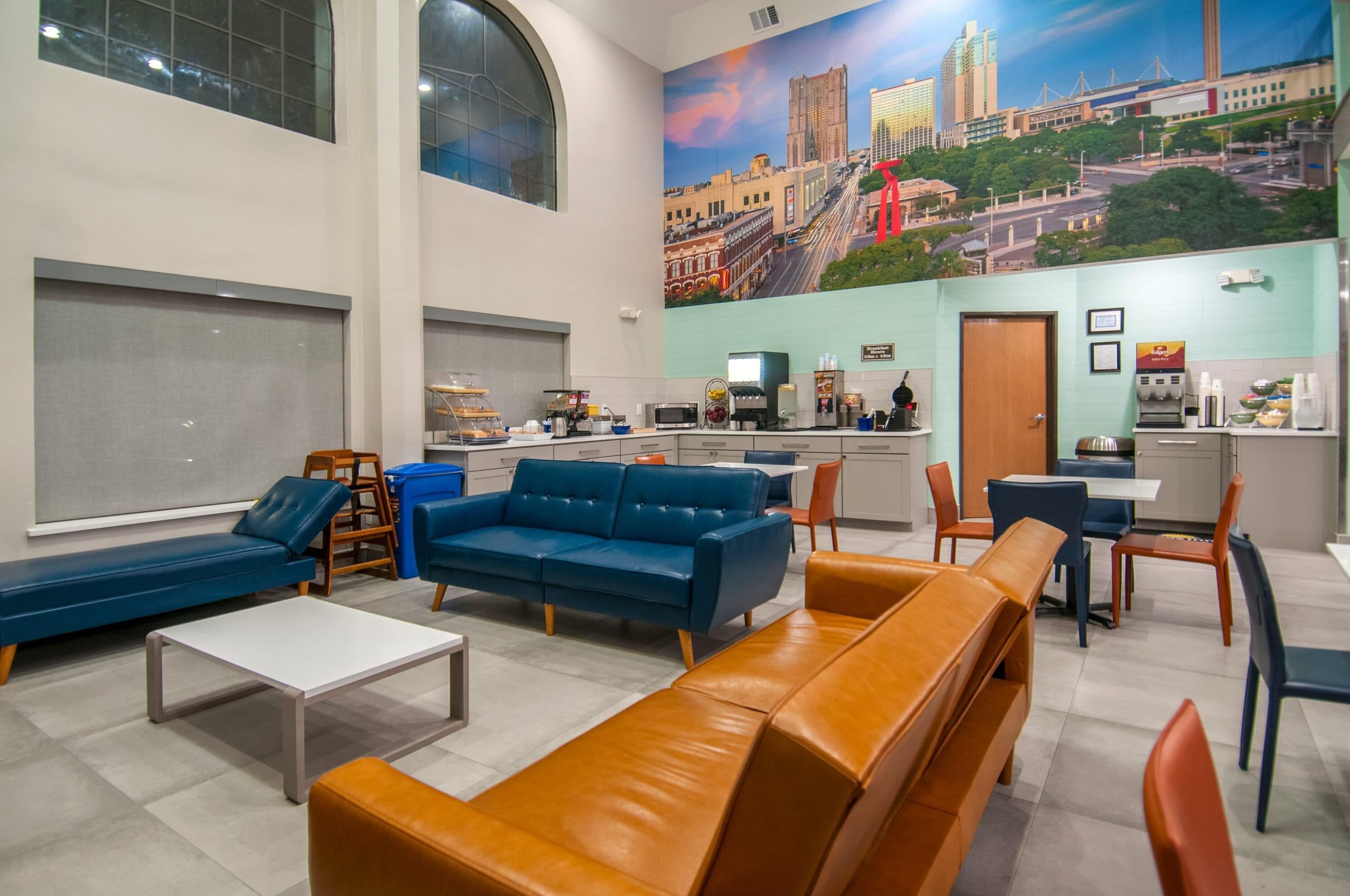 Free daily continental breakfast