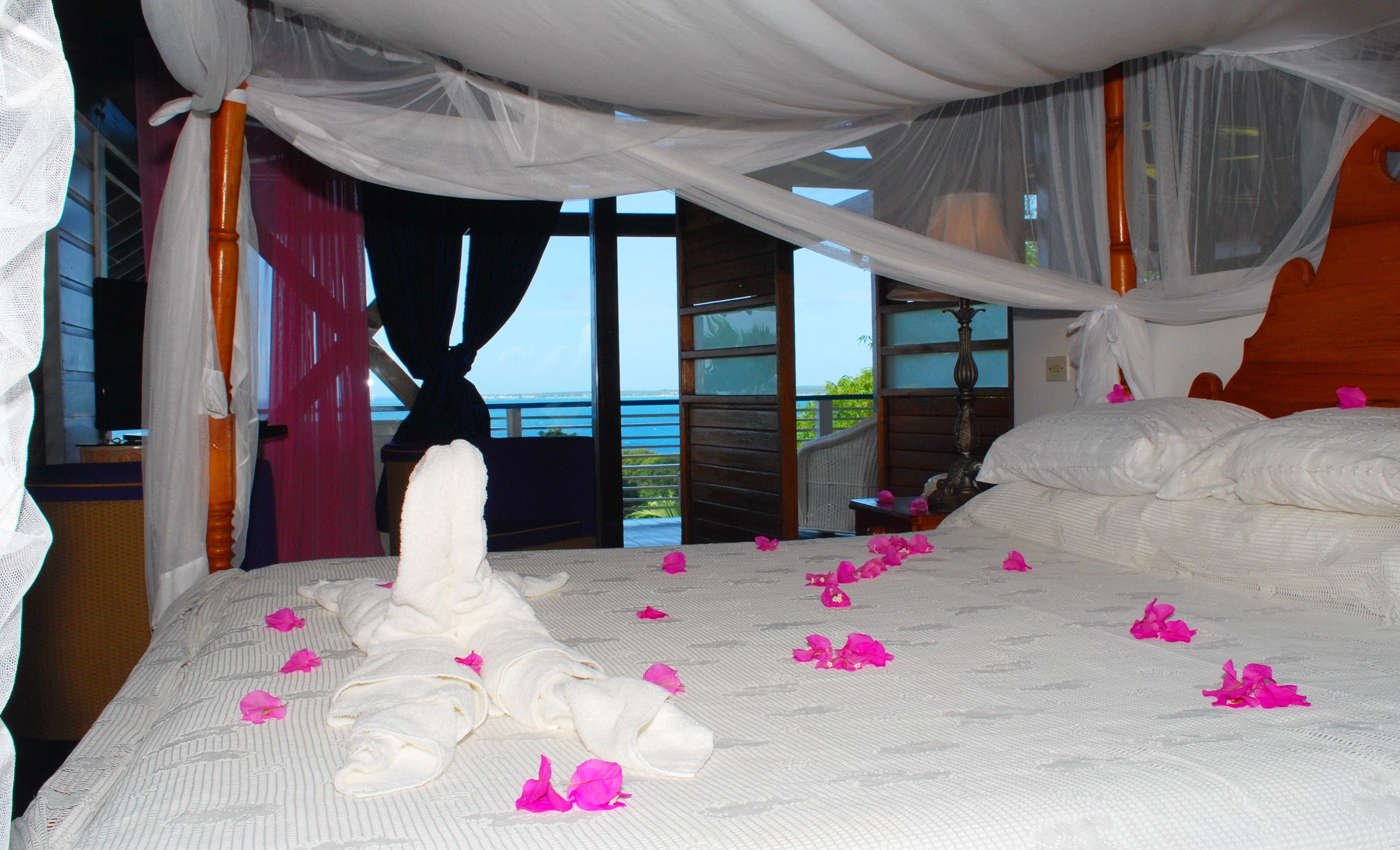 Superior Penthouse | Egyptian cotton sheets, premium bedding, minibar, in-room safe