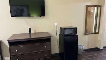 Desk, blackout curtains, rollaway beds, free WiFi