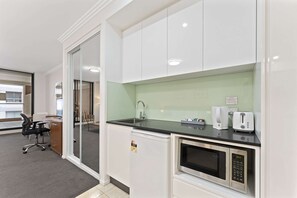 Fridge, microwave, stovetop, electric kettle