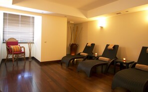 Sauna, poreallas, höyrysauna, turkkilainen sauna, vartalohoitoja