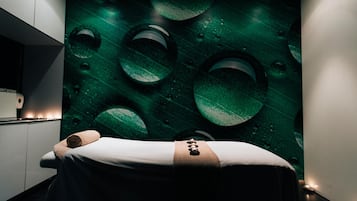 Área de tratamiento exterior, un sauna, baño turco/hammam