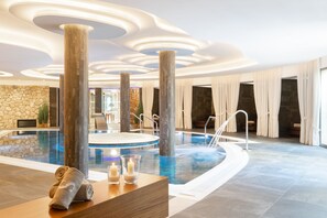 Couples treatment room(s), sauna, steam room