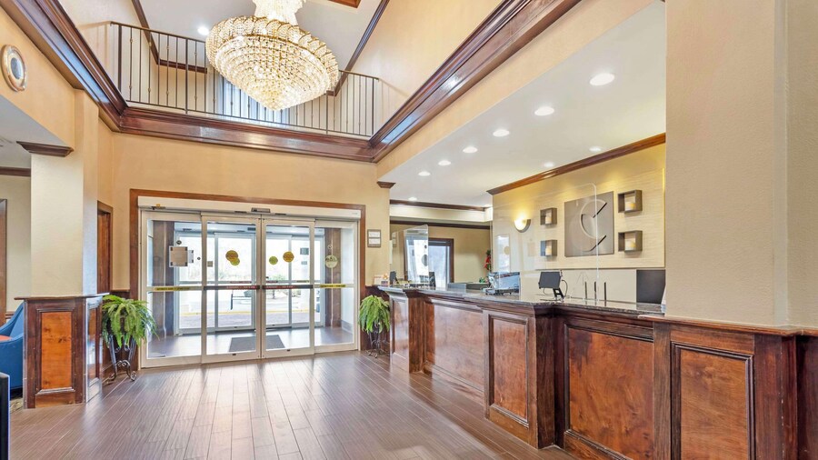 Comfort Inn & Suites Carneys Point - Pennsville