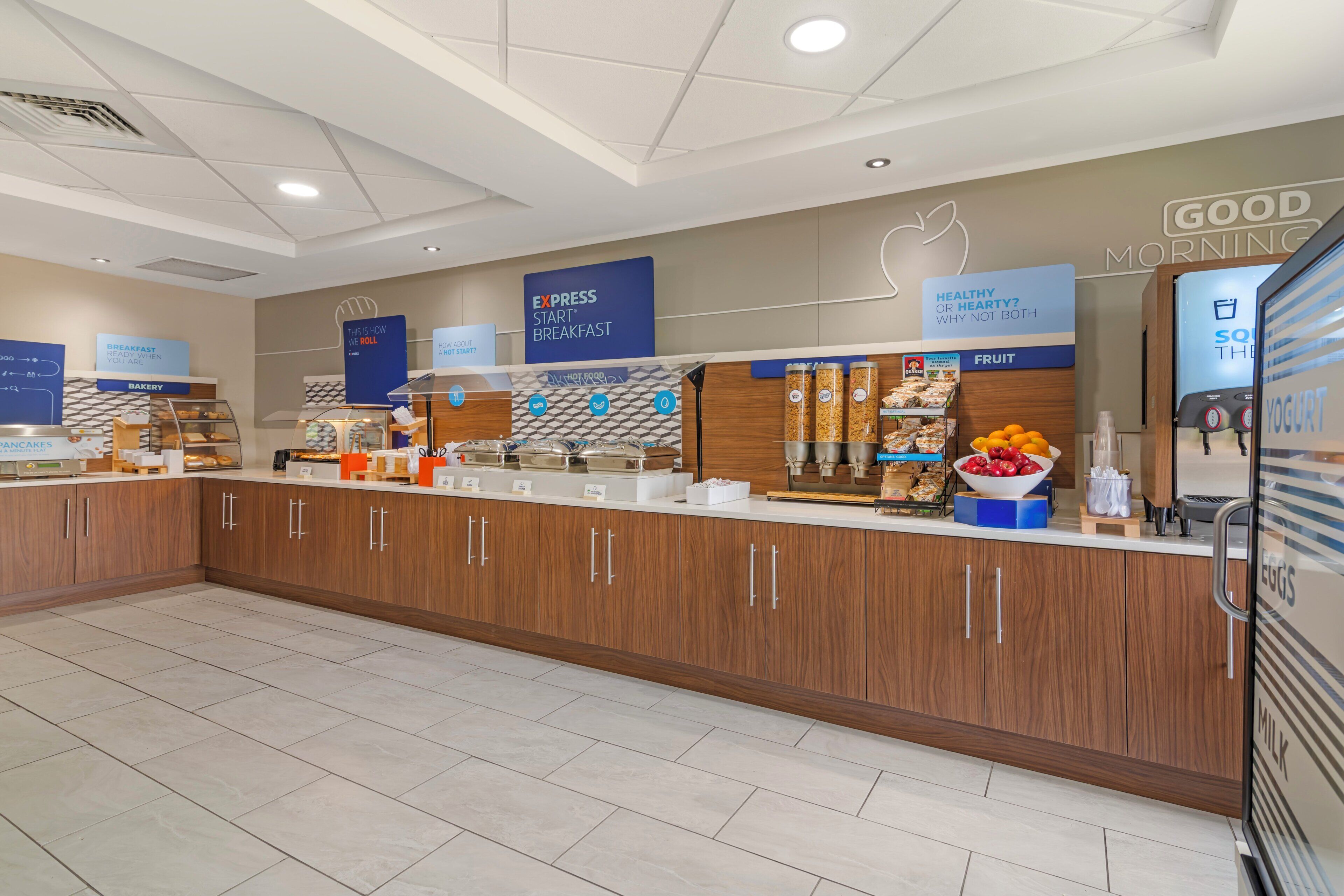 Free daily continental breakfast 