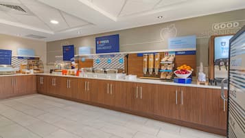 Free daily continental breakfast