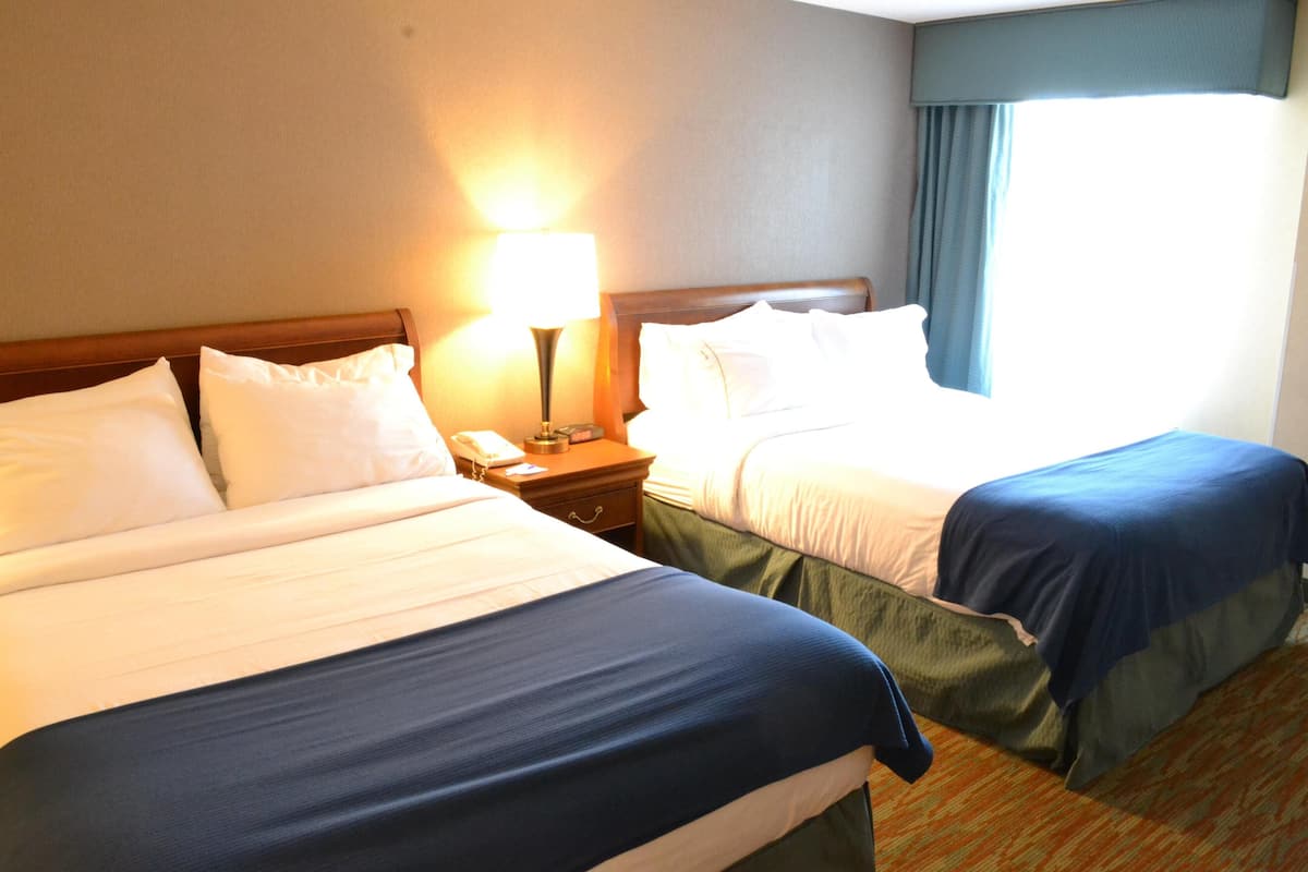 In-room safe, desk, iron/ironing board, WiFi (free)
