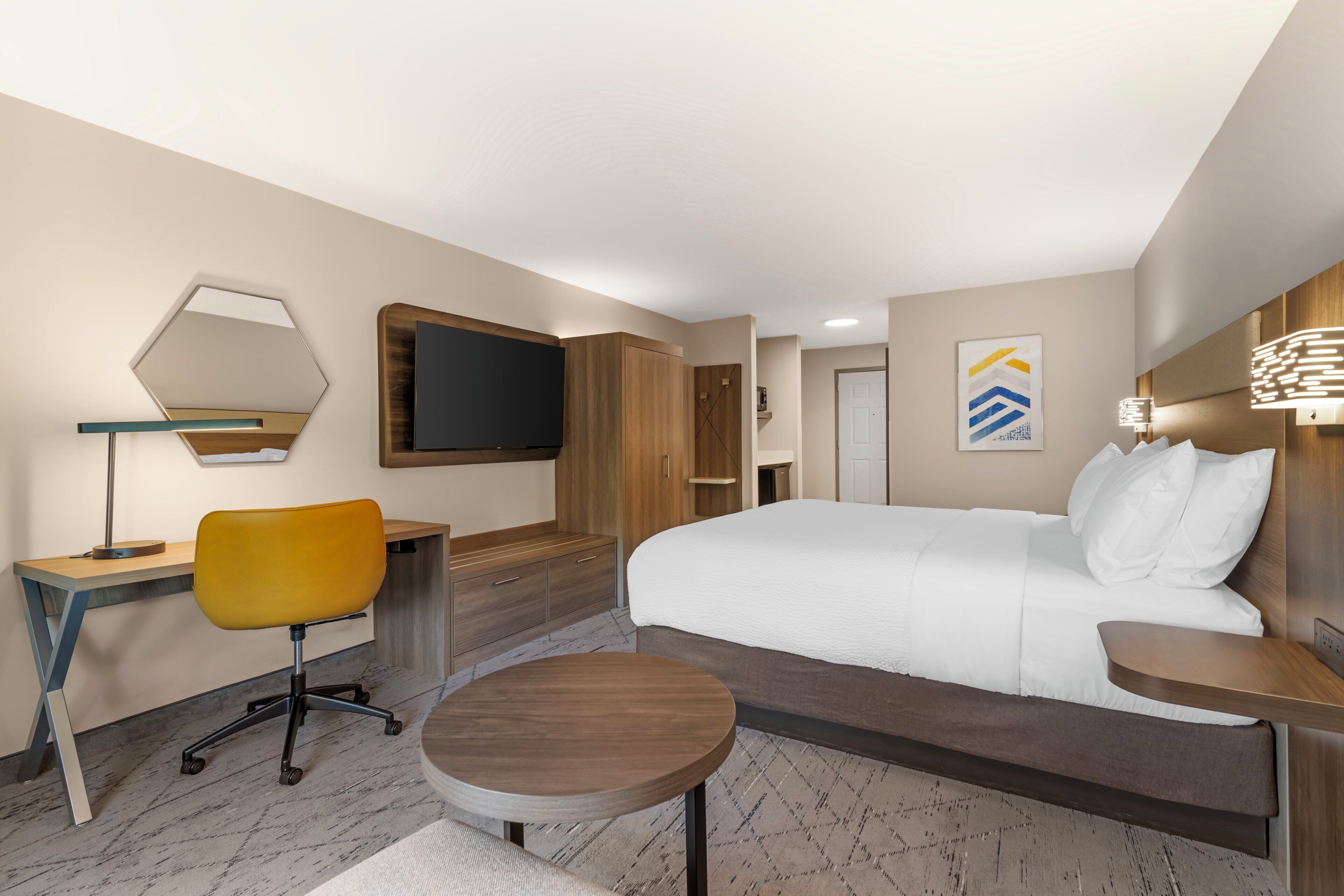 In-room safe, desk, iron/ironing board, free WiFi