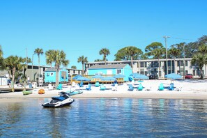 Sun loungers, kayaking, motor boating