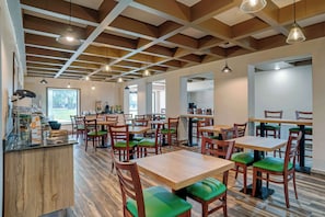 Free daily buffet breakfast