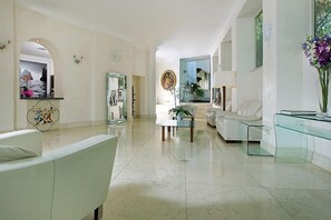 Interior - Hotel La Floridiana (Capri)