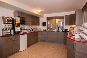 Desayuno continental incluido todos los días