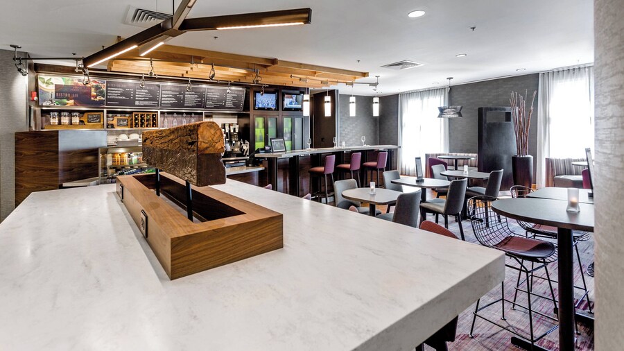 Courtyard by Marriott Easton-Columbus