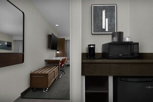 Ropa de cama de alta calidad y escritorio 