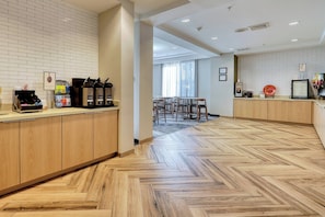 Free daily continental breakfast