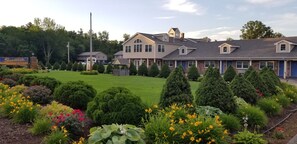 Exterior - Scottish Inn Sturbridge (Sturbridge)