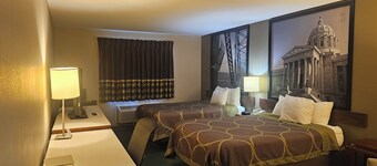 Super 8 by Wyndham Ava
