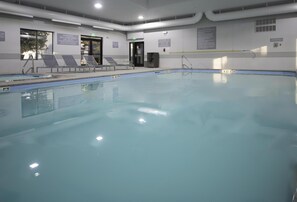 Indoor pool - Spark by Hilton Amarillo East (Amarillo)