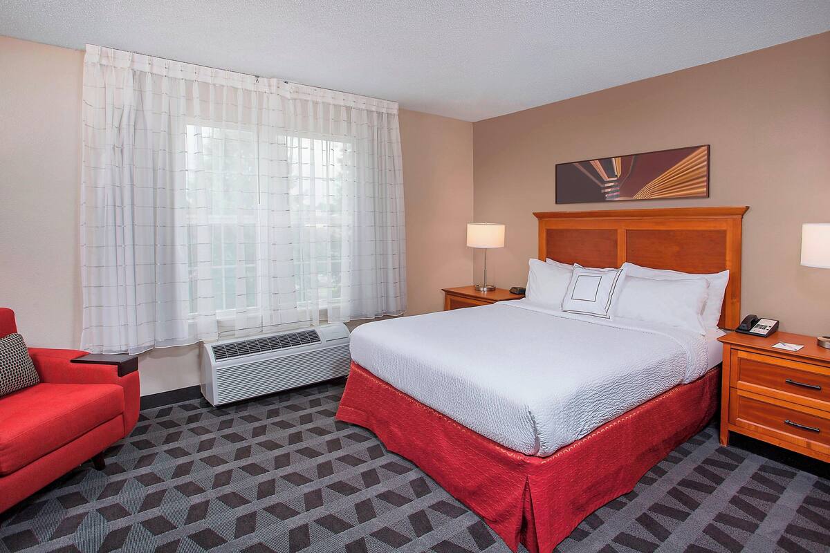 Studio, 1 Queen Bed