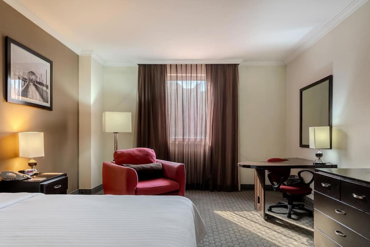 Minibar, in-room safe, desk, soundproofing