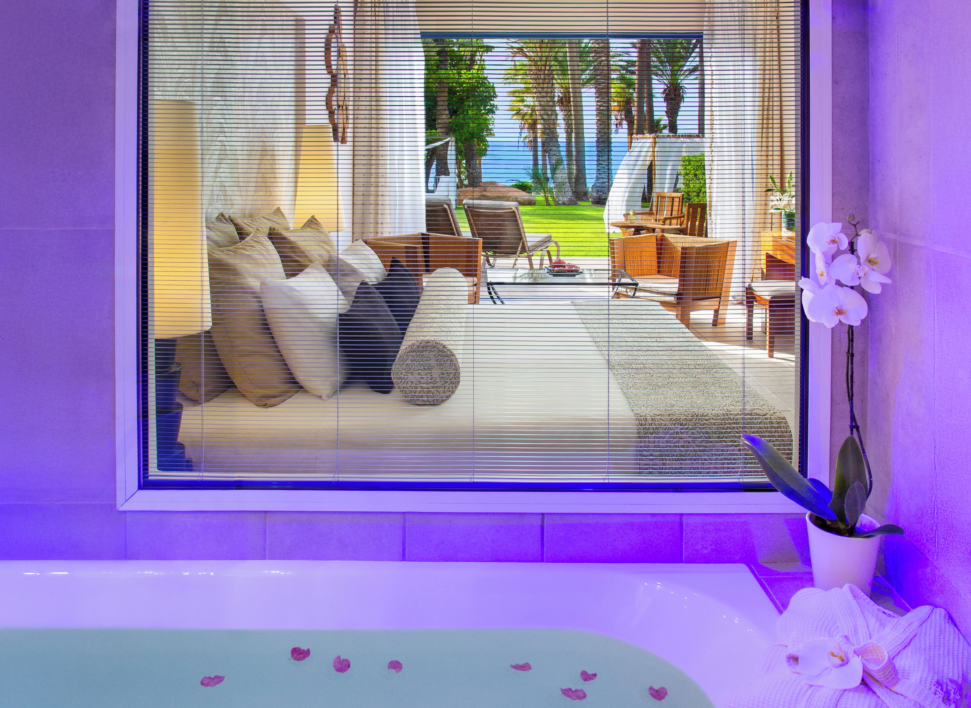 Adults-Only Premium Sea View with Garden | Bathroom | Free toiletries, hair dryer, bathrobes, slippers