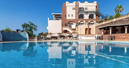 Hotel Colina Dos Mouros