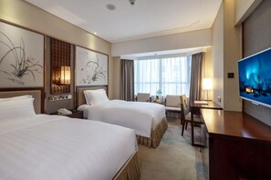 Japanese Business Twin Room | Minibar, blackout drapes, iron/ironing board, rollaway beds