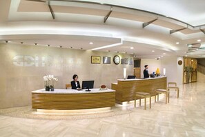 Interior entrance - Guangdong Hotel (Shenzhen)