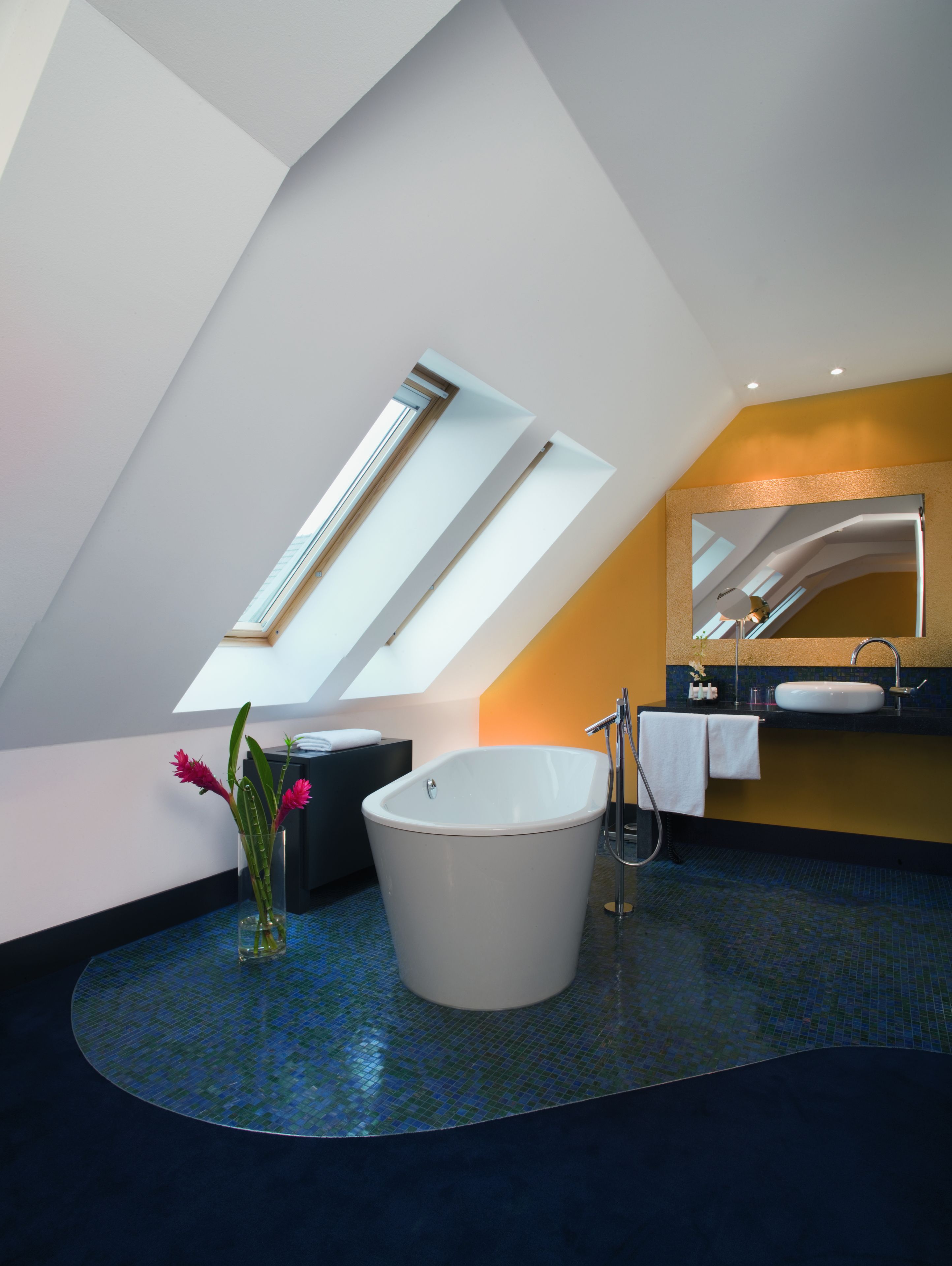 hypo-allergenic bedding, minibar, in-room safe, desk