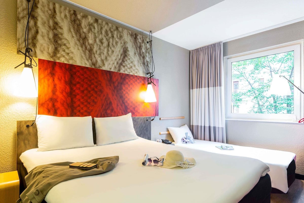 Allergikerbettwaren, Pillowtop-Betten, Zimmersafe, Schreibtisch