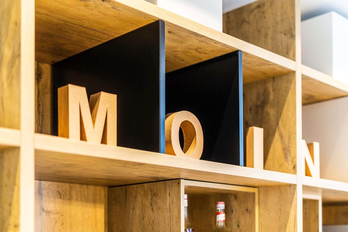 Hypo-allergenic bedding, pillow-top beds, in-room safe, desk