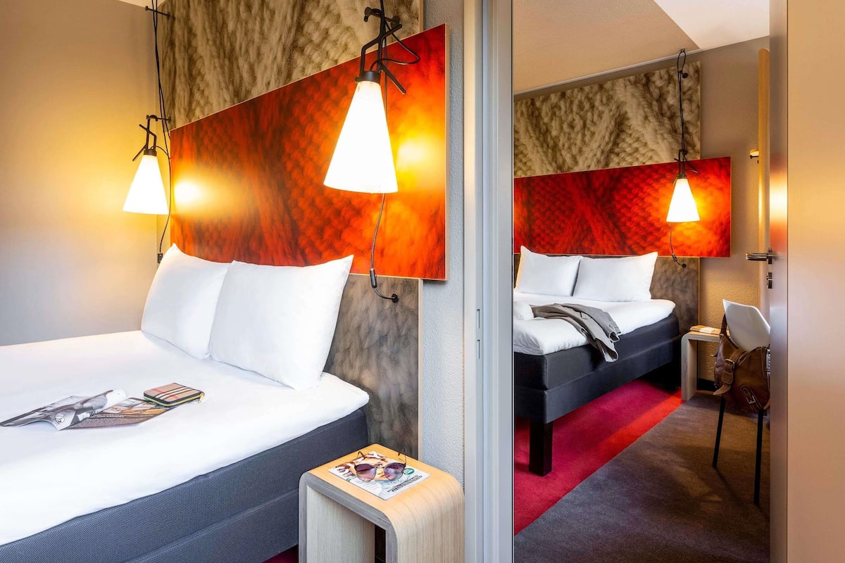 Hypo-allergenic bedding, pillow-top beds, in-room safe, desk