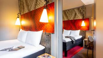 Hypo-allergenic bedding, pillowtop beds, in-room safe, desk