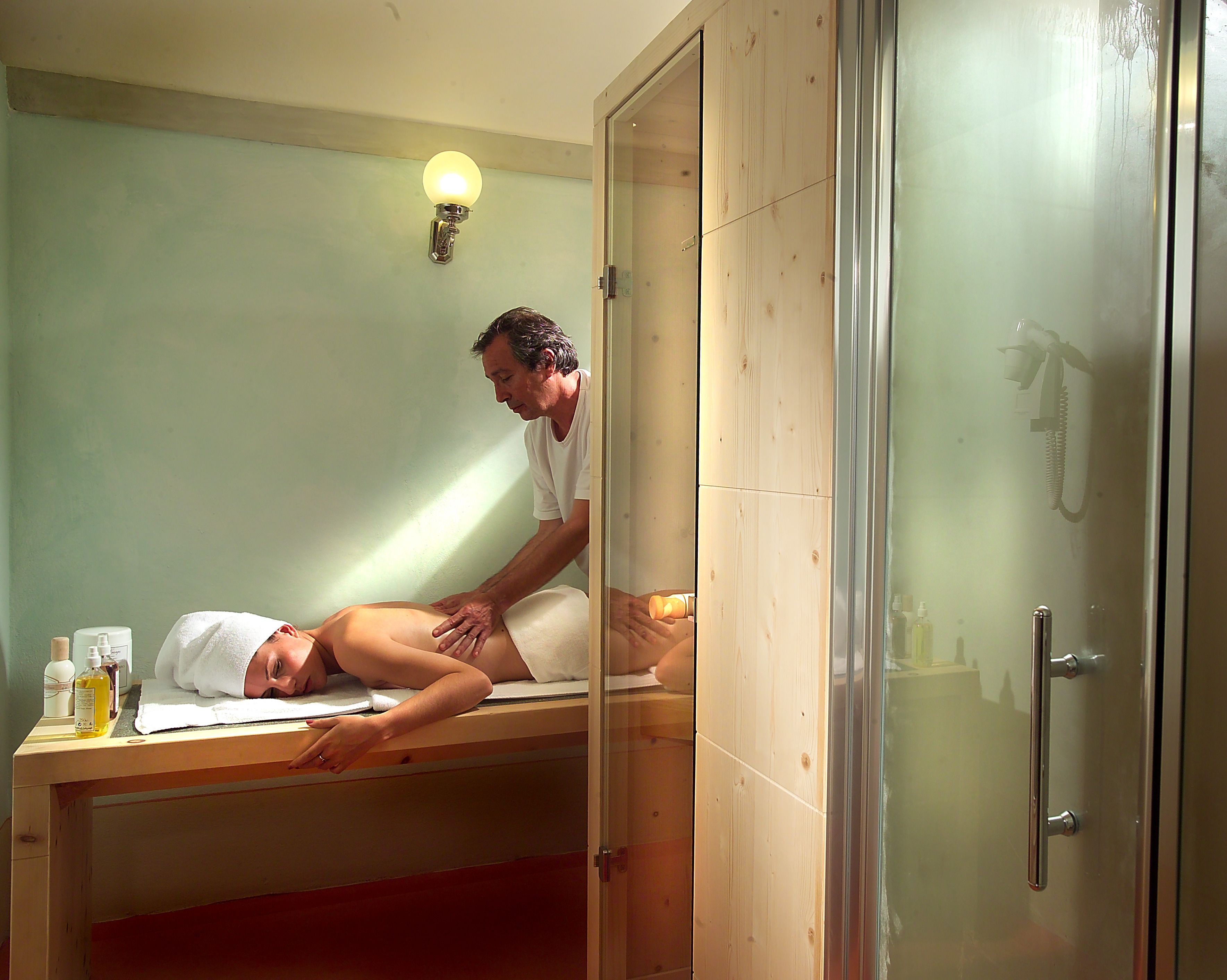 Espace de soins pour les couples, hammam, soins corporels
