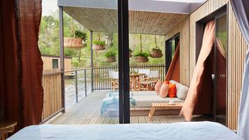 Lodge familial | Minibar, caja fuerte, decoración individual y escritorio