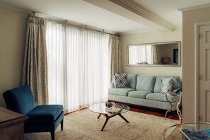 Suite | Living area