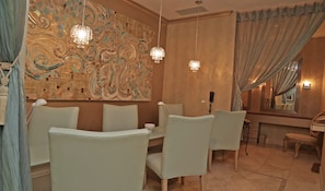 Couples treatment room(s), sauna, body treatments, hydrotherapy