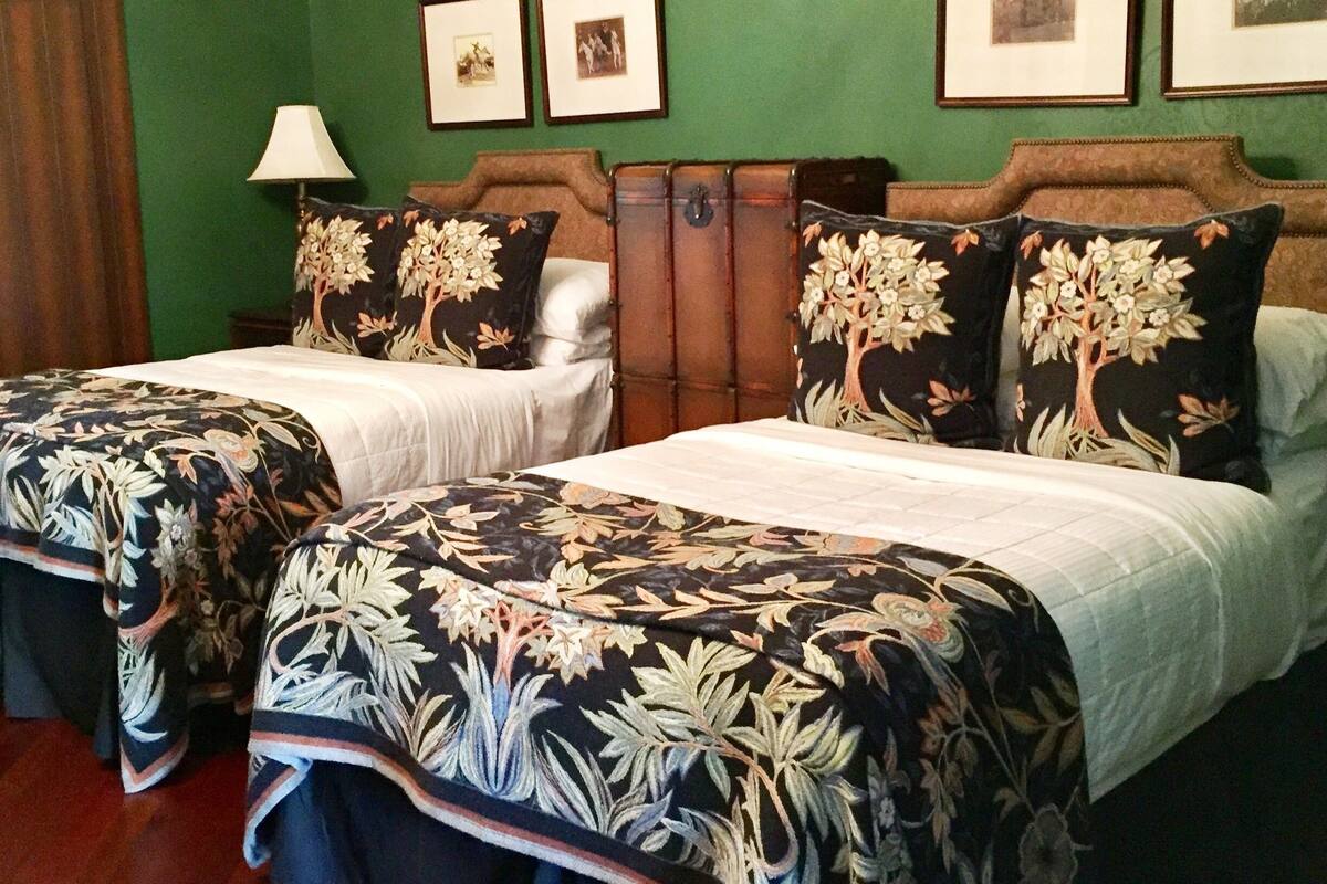 Deluxe Room, 2 Double Beds, Kitchenette | Premium bedding, in-room safe, desk, laptop workspace