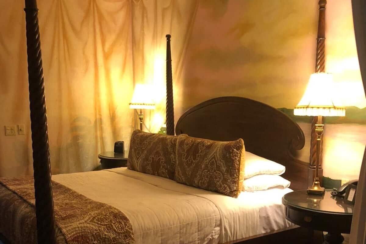 Klassieke suite, 1 kingsize bed, uitzicht op tuin, tuin | Luxe beddengoed, een kluis op de kamer, individueel gedecoreerd