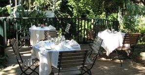 Dinner and brunch served, American cuisine
