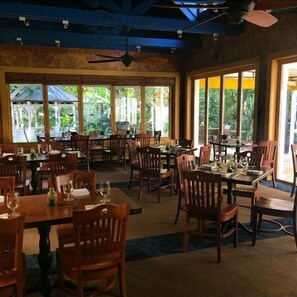 Dinner and brunch served, American cuisine - Sundy House (Delray Beach)