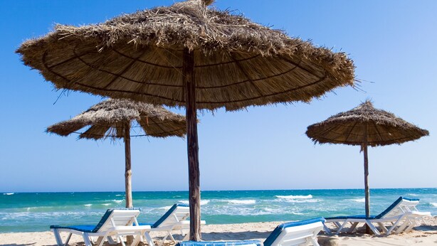 Unclassified image, 1 of 47, button - Anais (Hammamet)