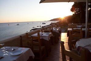 Breakfast, lunch and dinner served  - Club Esse Shardana (Santa Teresa di Gallura)