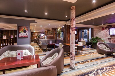 Holiday Inn Newcastle Jesmond by IHG