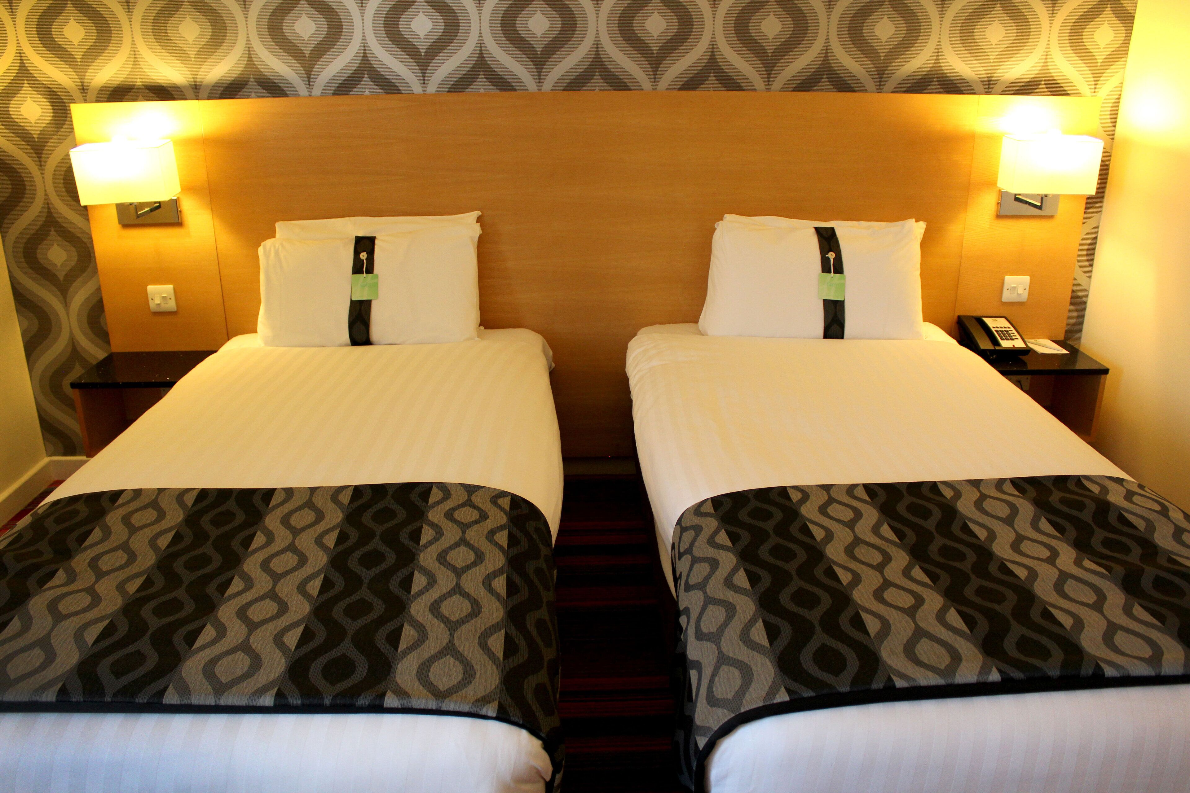 standard room, 2 single beds | 1 bedroom, hypo-allergenic bedding, in-room safe, desk
