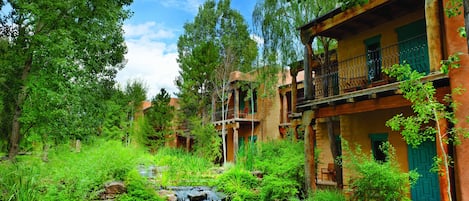 Suite, 1 cama King size, vista al patio (Native American Suite) | Vista al patio