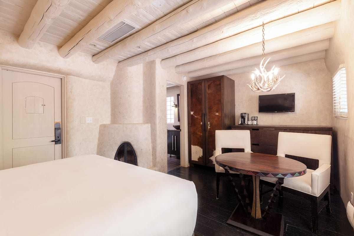 Premium bedding, pillowtop beds, in-room safe, desk