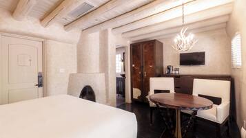 Premium bedding, pillowtop beds, in-room safe, desk